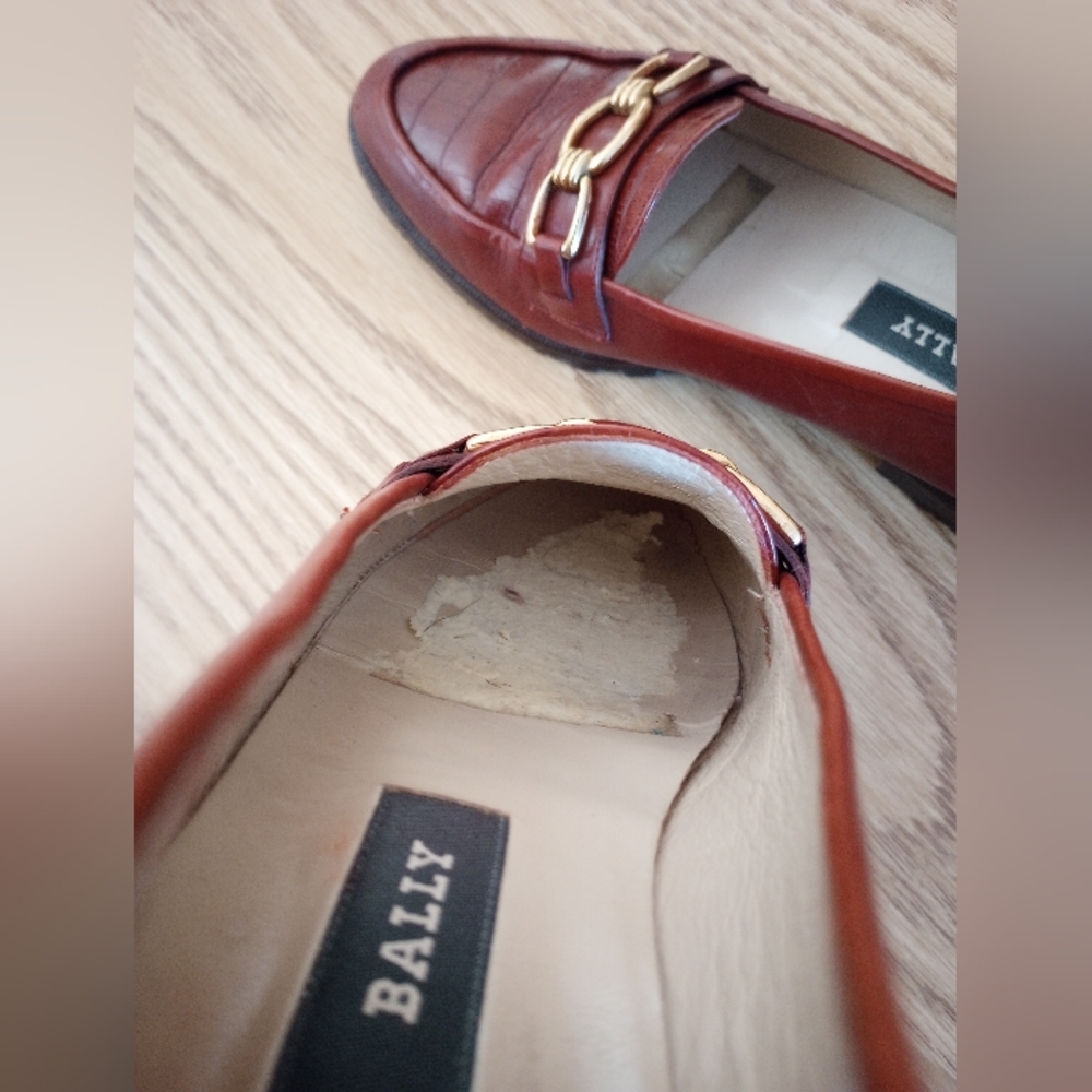Bally Tiffany Cognac Italian Leather Loafers Gold Accent Preppy Old Money 8.5 M - Picture 6 of 12
